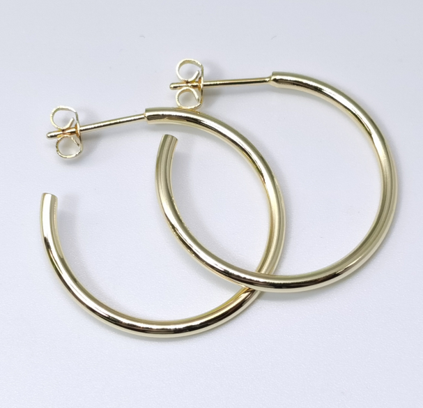Lou Hoops